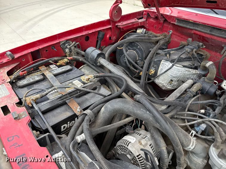 image for item DZ8618 1993 Ford F350 flatbed pickup truck