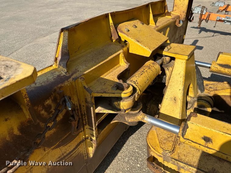 image for item EB2641 2007 Komatsu D39PX-21 dozer