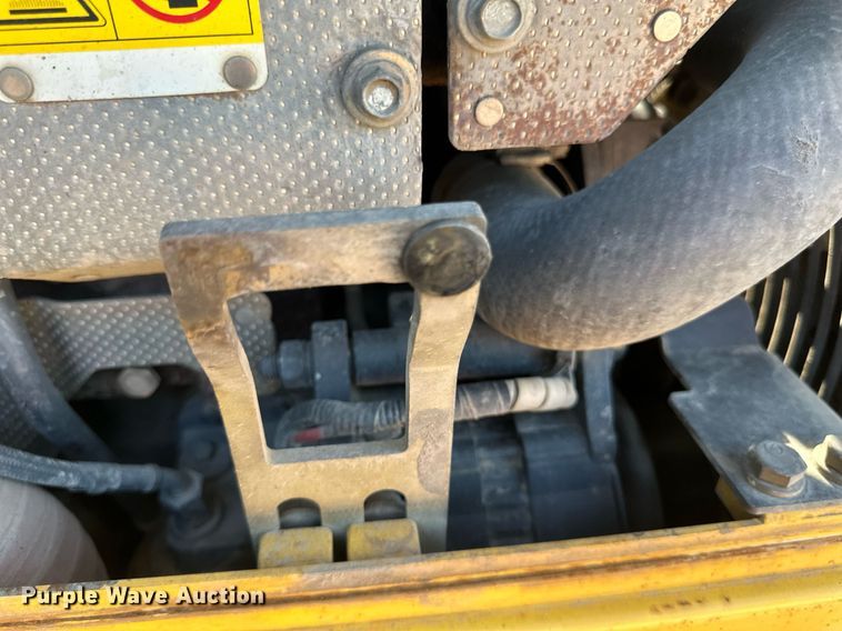 image for item EB2641 2007 Komatsu D39PX-21 dozer