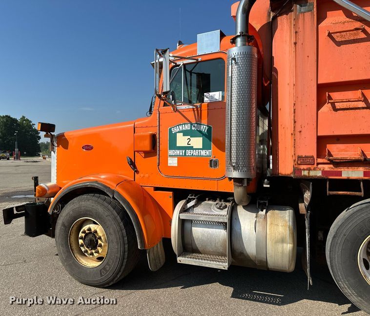 image for item EB2642 2004 Peterbilt 357 dump truck