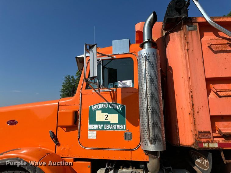 image for item EB2642 2004 Peterbilt 357 dump truck