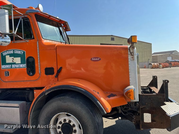 image for item EB2642 2004 Peterbilt 357 dump truck