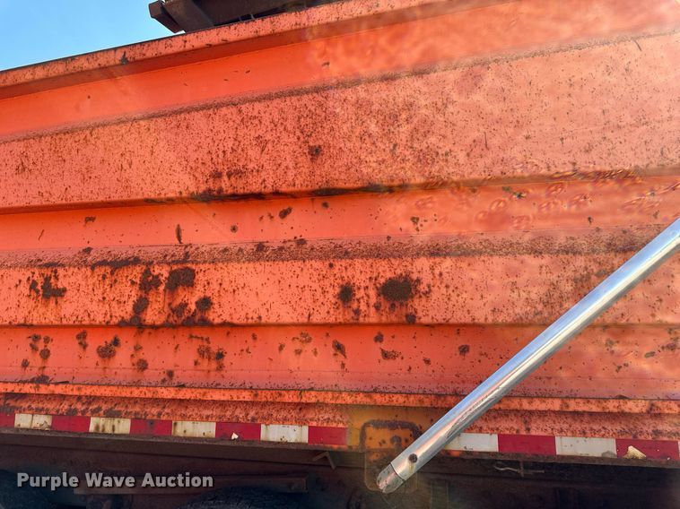 image for item EB2642 2004 Peterbilt 357 dump truck