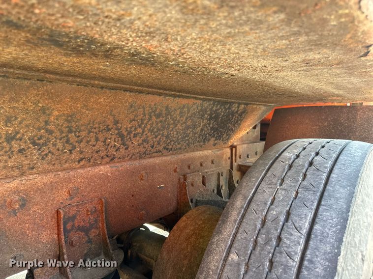 image for item EB2642 2004 Peterbilt 357 dump truck