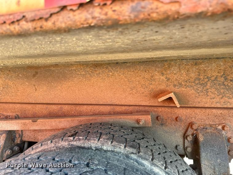 image for item EB2642 2004 Peterbilt 357 dump truck