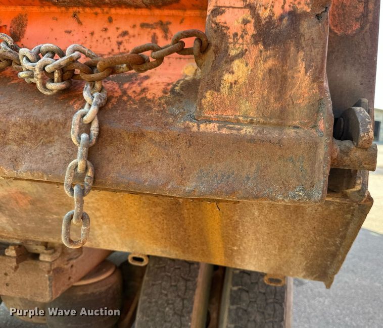 image for item EB2642 2004 Peterbilt 357 dump truck