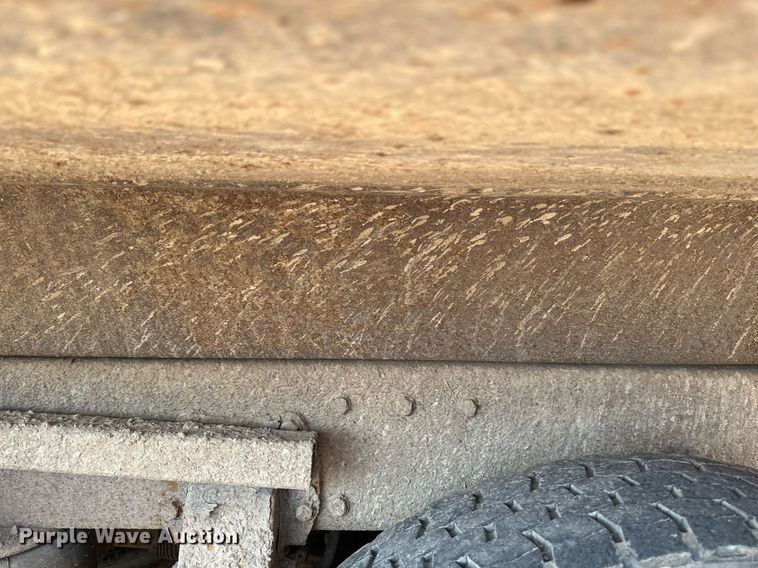 image for item EB2642 2004 Peterbilt 357 dump truck