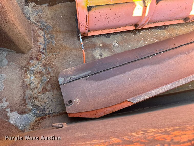 image for item EB2642 2004 Peterbilt 357 dump truck