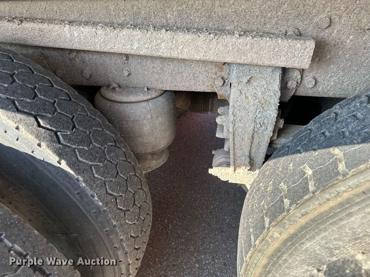 image for item EB2642 2004 Peterbilt 357 dump truck