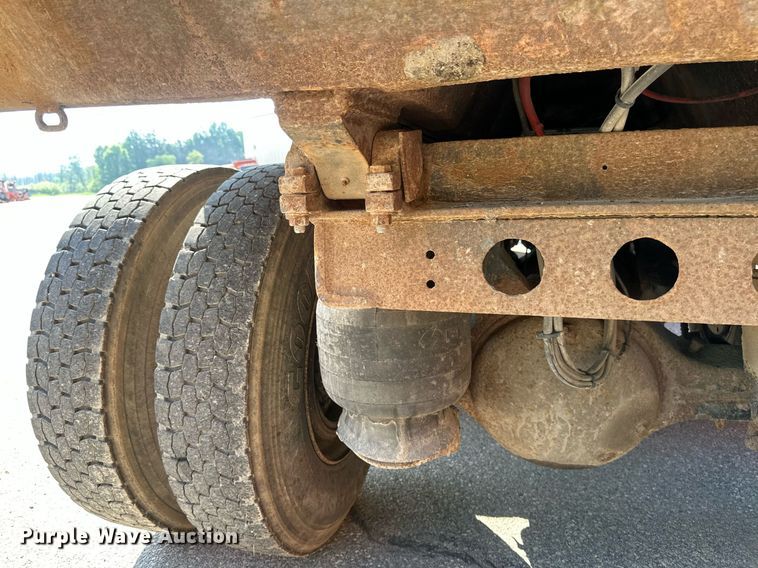 image for item EB2642 2004 Peterbilt 357 dump truck