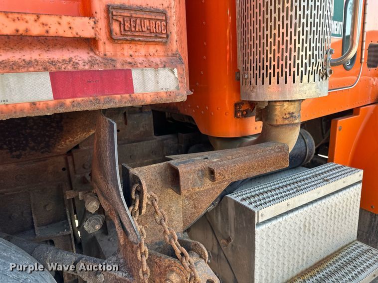 image for item EB2642 2004 Peterbilt 357 dump truck