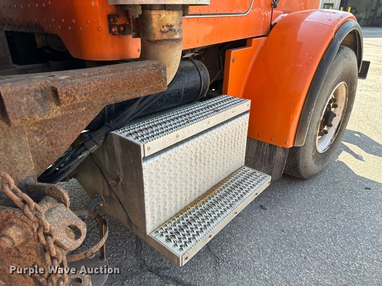 image for item EB2642 2004 Peterbilt 357 dump truck