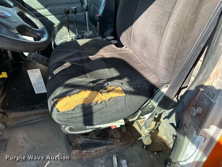 image for item EB2642 2004 Peterbilt 357 dump truck