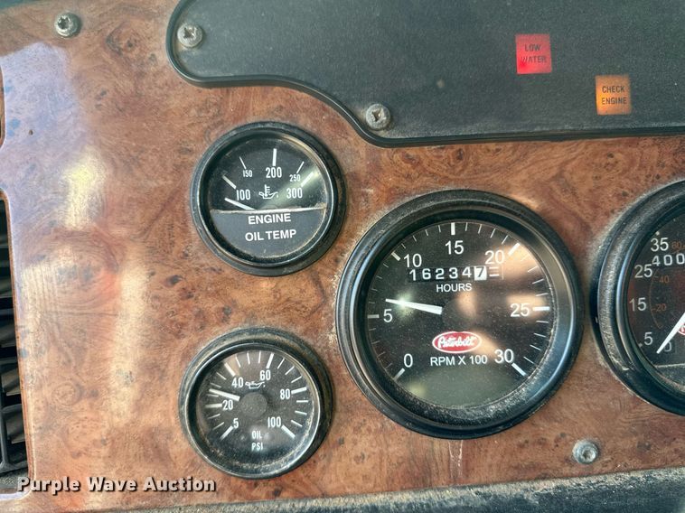 image for item EB2642 2004 Peterbilt 357 dump truck