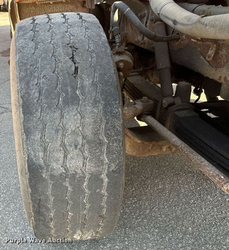 image for item EB2642 2004 Peterbilt 357 dump truck