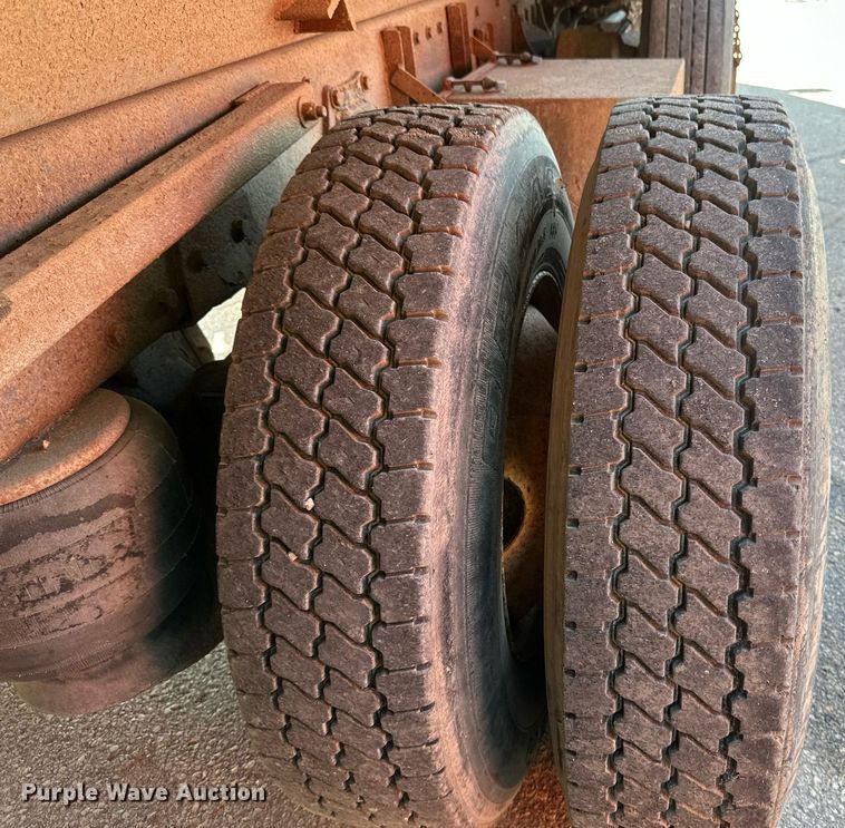 image for item EB2642 2004 Peterbilt 357 dump truck