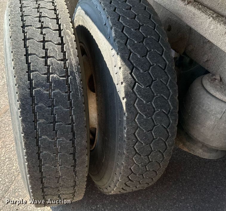 image for item EB2642 2004 Peterbilt 357 dump truck