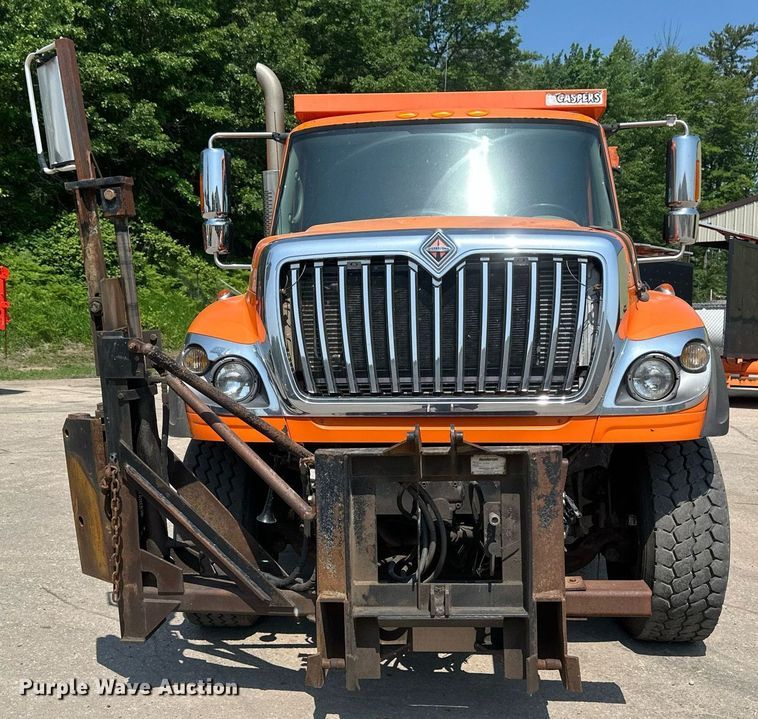 image for item EB2643 2008 International  7600 dump truck