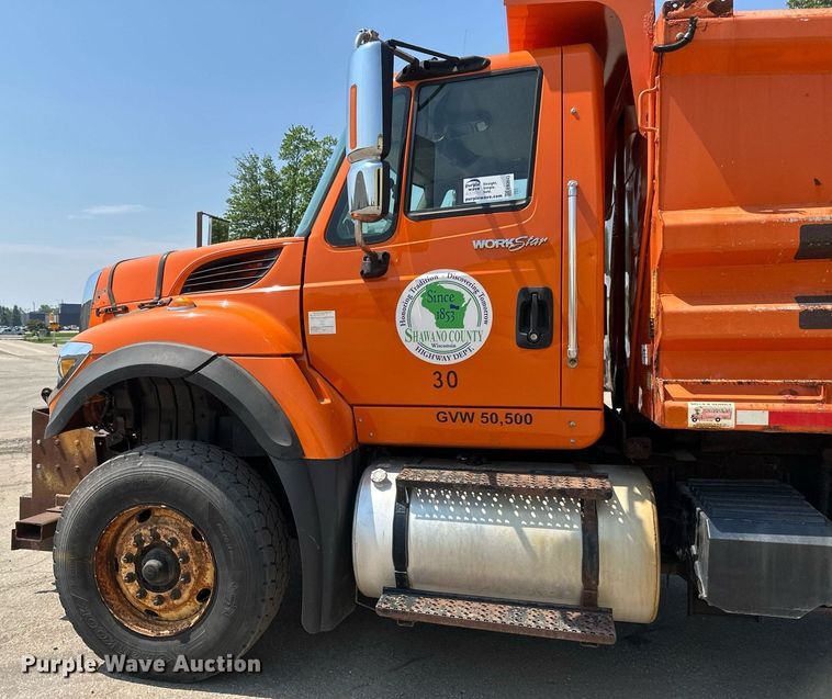 image for item EB2643 2008 International  7600 dump truck