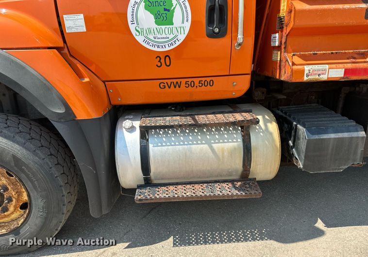 image for item EB2643 2008 International  7600 dump truck