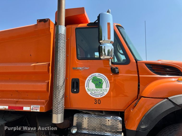 image for item EB2643 2008 International  7600 dump truck