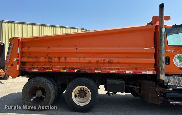 image for item EB2643 2008 International  7600 dump truck