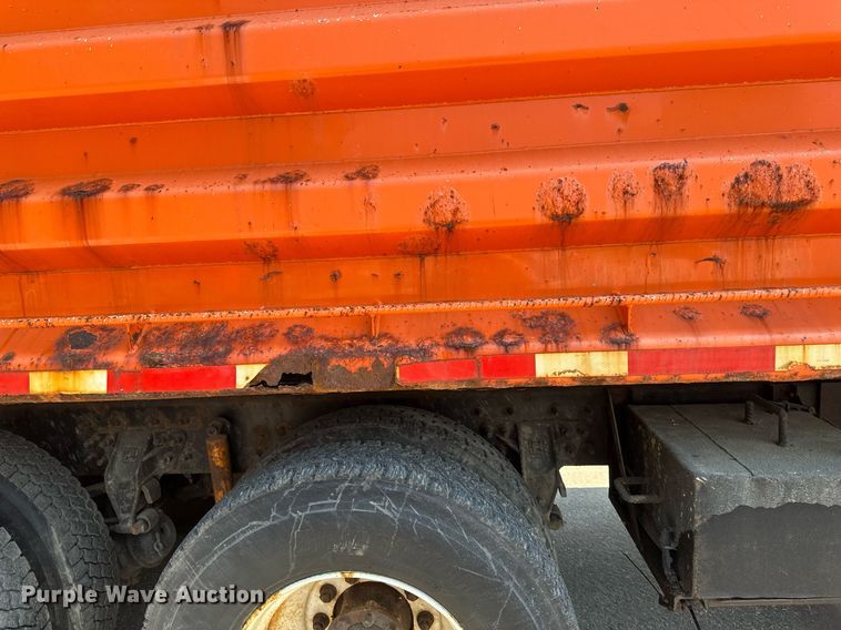 image for item EB2643 2008 International  7600 dump truck