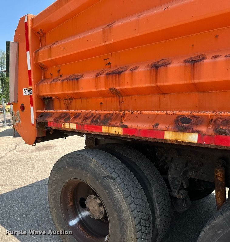 image for item EB2643 2008 International  7600 dump truck