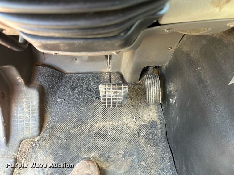 image for item EB2643 2008 International  7600 dump truck