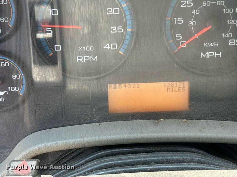 image for item EB2643 2008 International  7600 dump truck