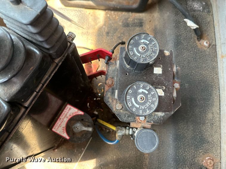 image for item EB2643 2008 International  7600 dump truck