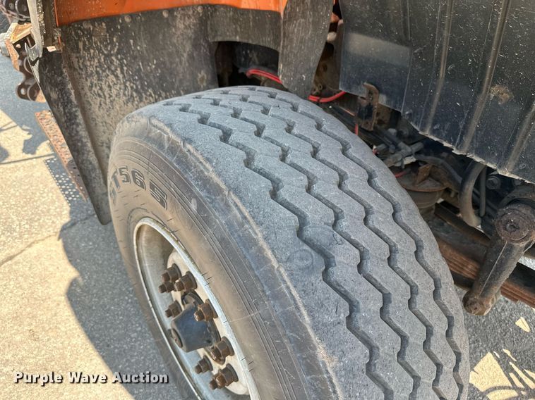 image for item EB2643 2008 International  7600 dump truck