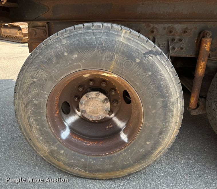 image for item EB2643 2008 International  7600 dump truck