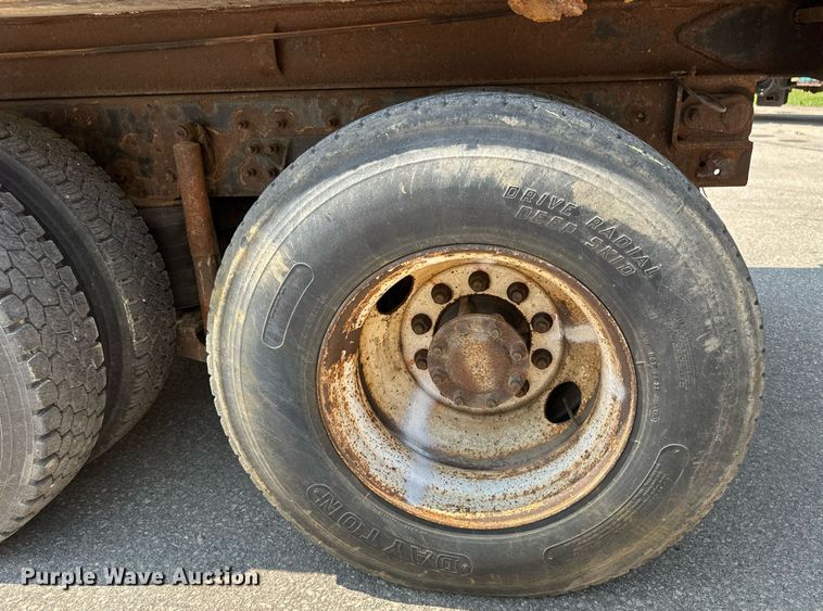 image for item EB2643 2008 International  7600 dump truck