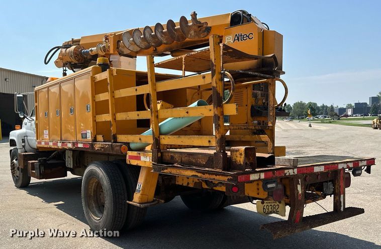 image for item EB2644 1996 GMC TopKick digger derrick truck