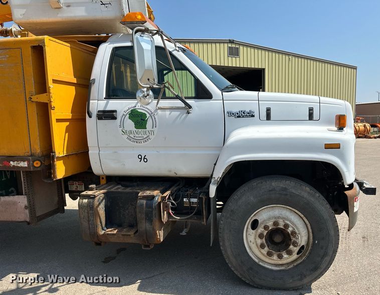 image for item EB2644 1996 GMC TopKick digger derrick truck
