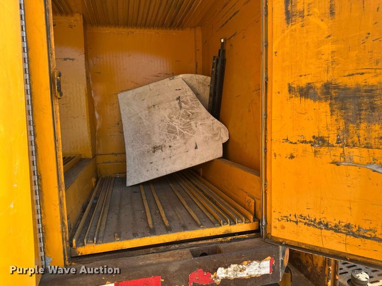 image for item EB2644 1996 GMC TopKick digger derrick truck