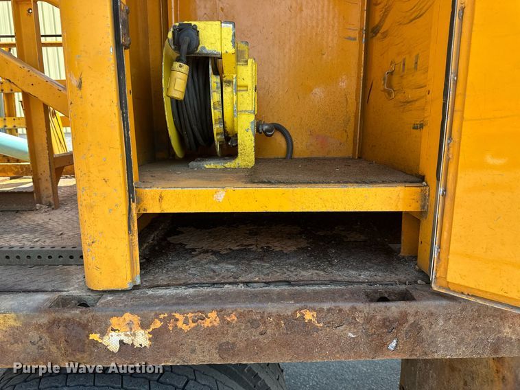 image for item EB2644 1996 GMC TopKick digger derrick truck