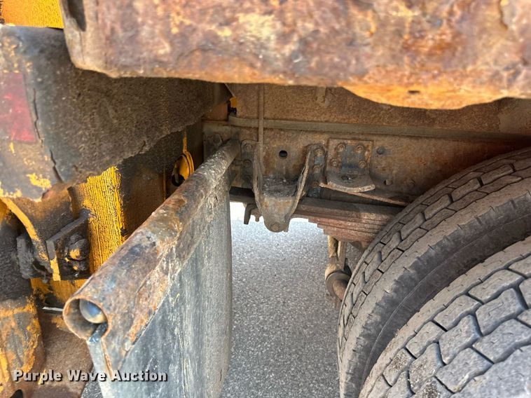 image for item EB2644 1996 GMC TopKick digger derrick truck