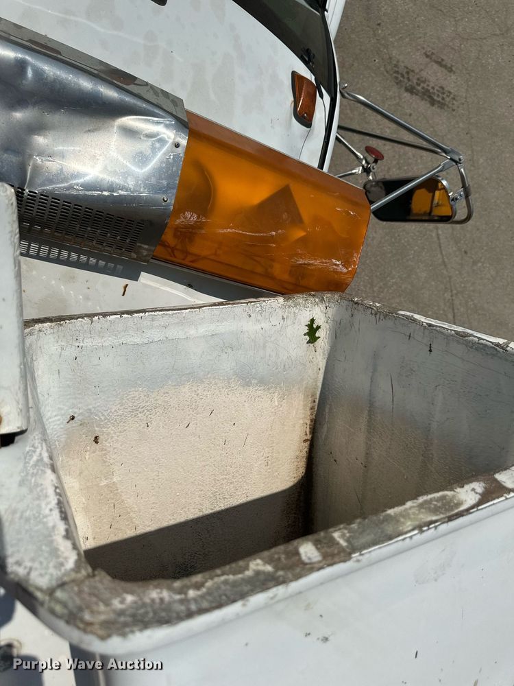 image for item EB2644 1996 GMC TopKick digger derrick truck