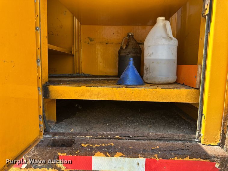 image for item EB2644 1996 GMC TopKick digger derrick truck