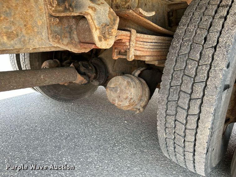 image for item EB2644 1996 GMC TopKick digger derrick truck