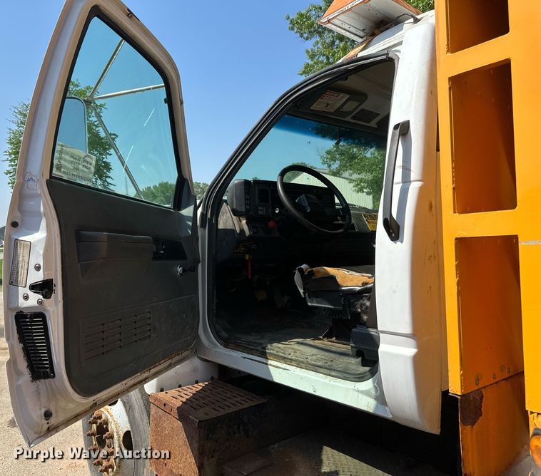 image for item EB2644 1996 GMC TopKick digger derrick truck