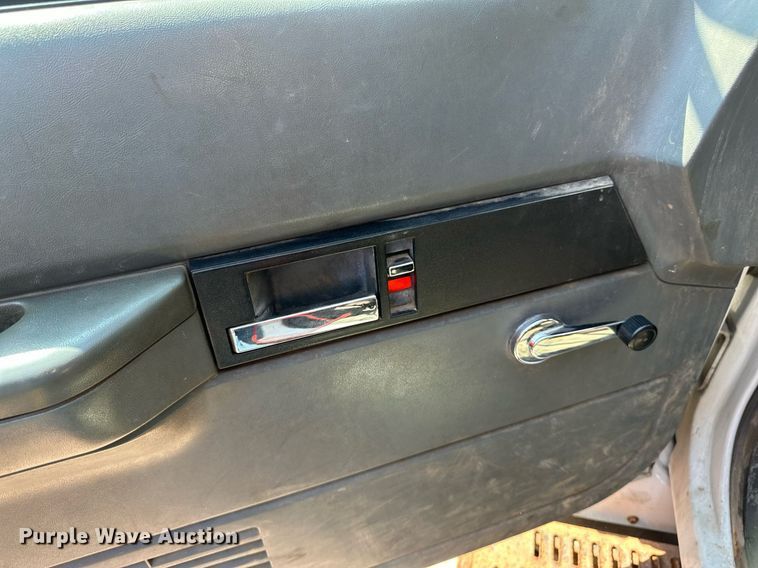 image for item EB2644 1996 GMC TopKick digger derrick truck