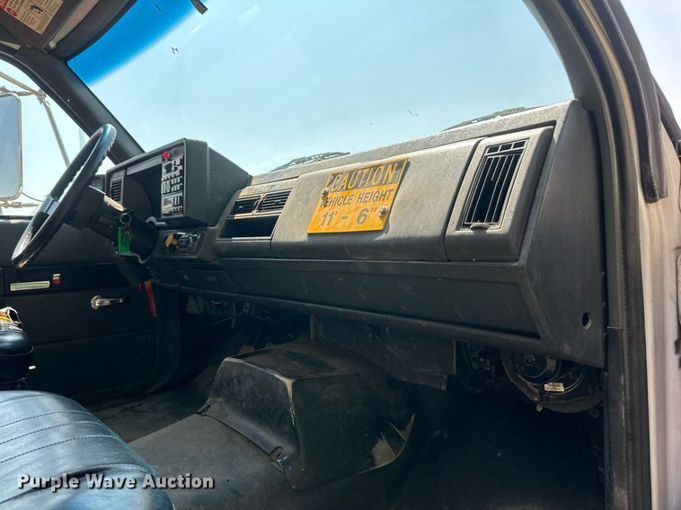 image for item EB2644 1996 GMC TopKick digger derrick truck