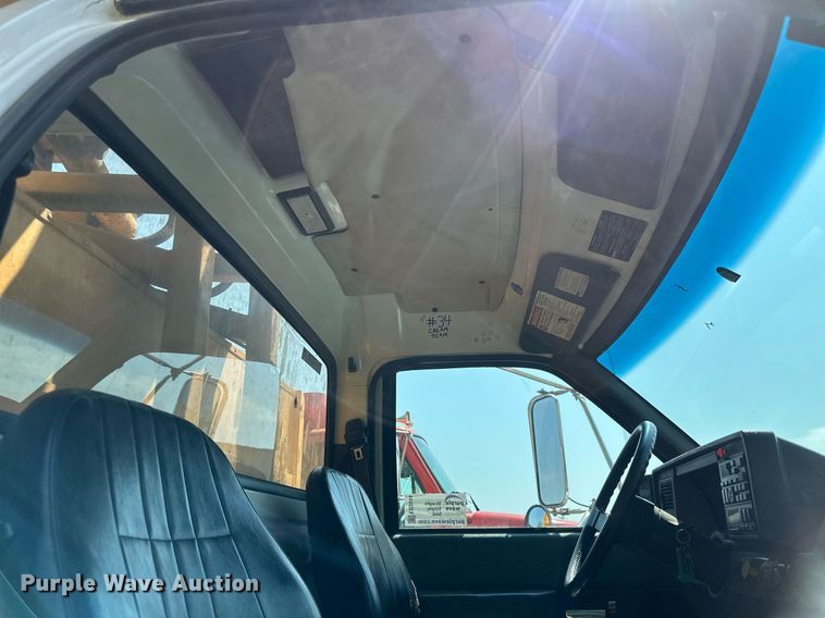 image for item EB2644 1996 GMC TopKick digger derrick truck