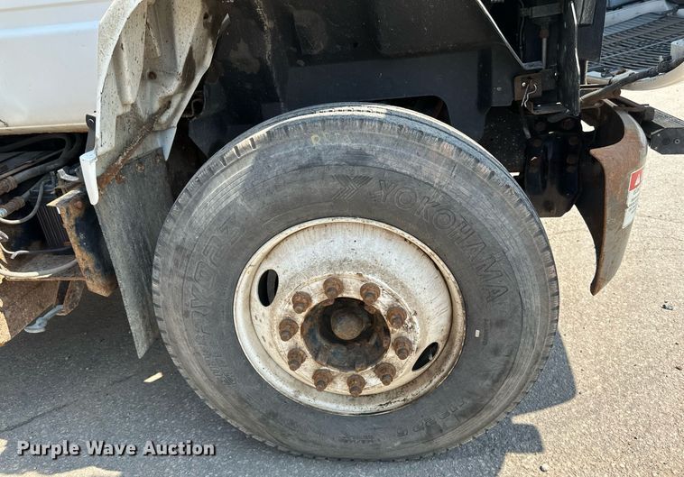 image for item EB2644 1996 GMC TopKick digger derrick truck