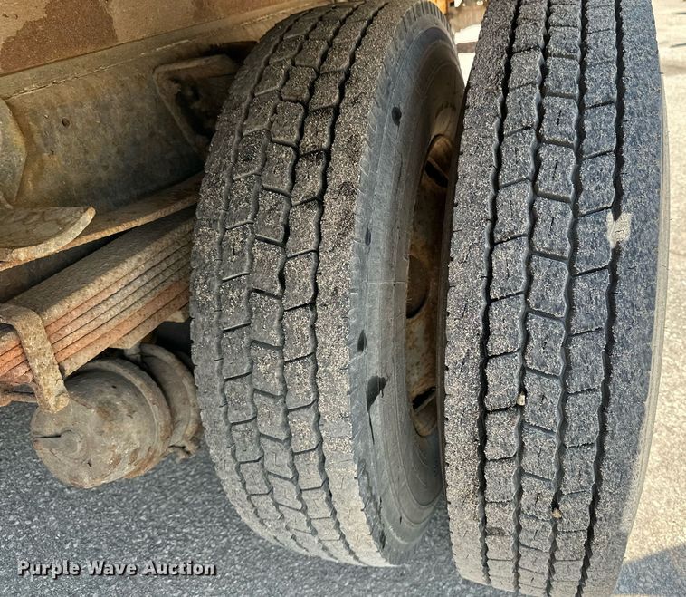 image for item EB2644 1996 GMC TopKick digger derrick truck