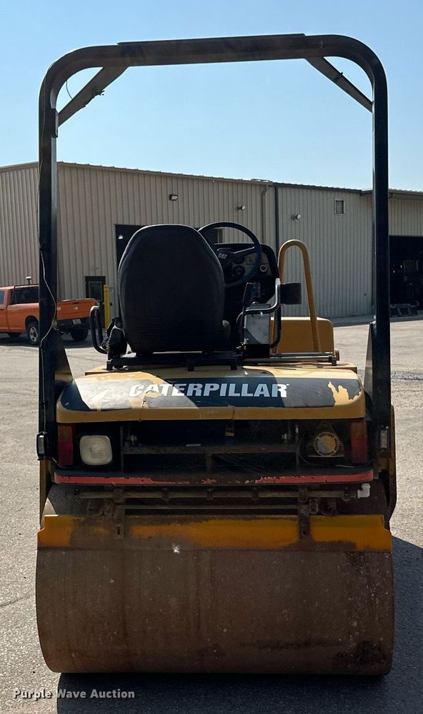 image for item EB2645 2000 Caterpillar CB334D double drum roller