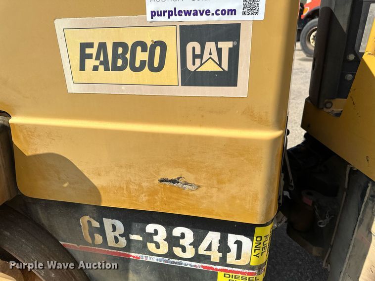 image for item EB2645 2000 Caterpillar CB334D double drum roller